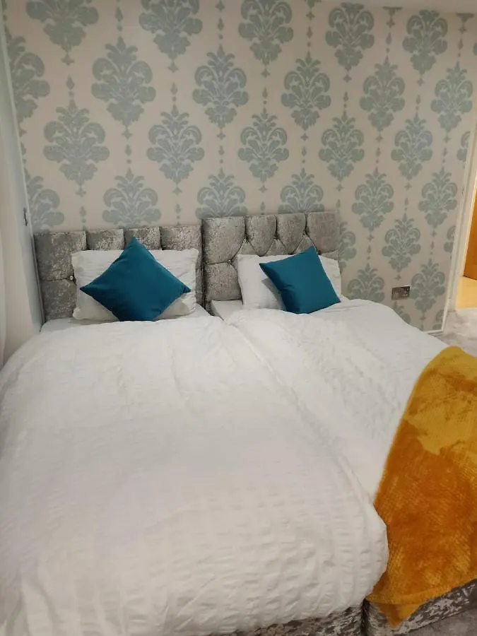 3 Bedrooms 2 Baths, Overlooking The River Near Excel, O2, City Airport - Sleeps Up To 6 London 0*,  United Kingdom
