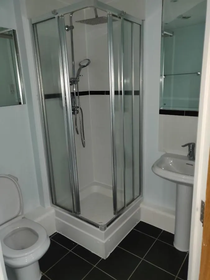 3 Bedrooms 2 Baths, Overlooking The River Near Excel, O2, City Airport - Sleeps Up To 6 London
